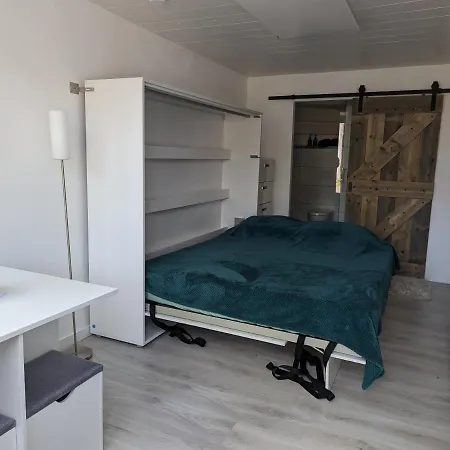 Ground Floor Studio & 2 Bikes 3* Diemerbrug